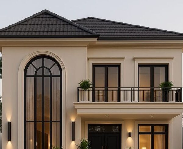 Rumah Mewah Klasik dengan Private Pool di Lokasi Premium